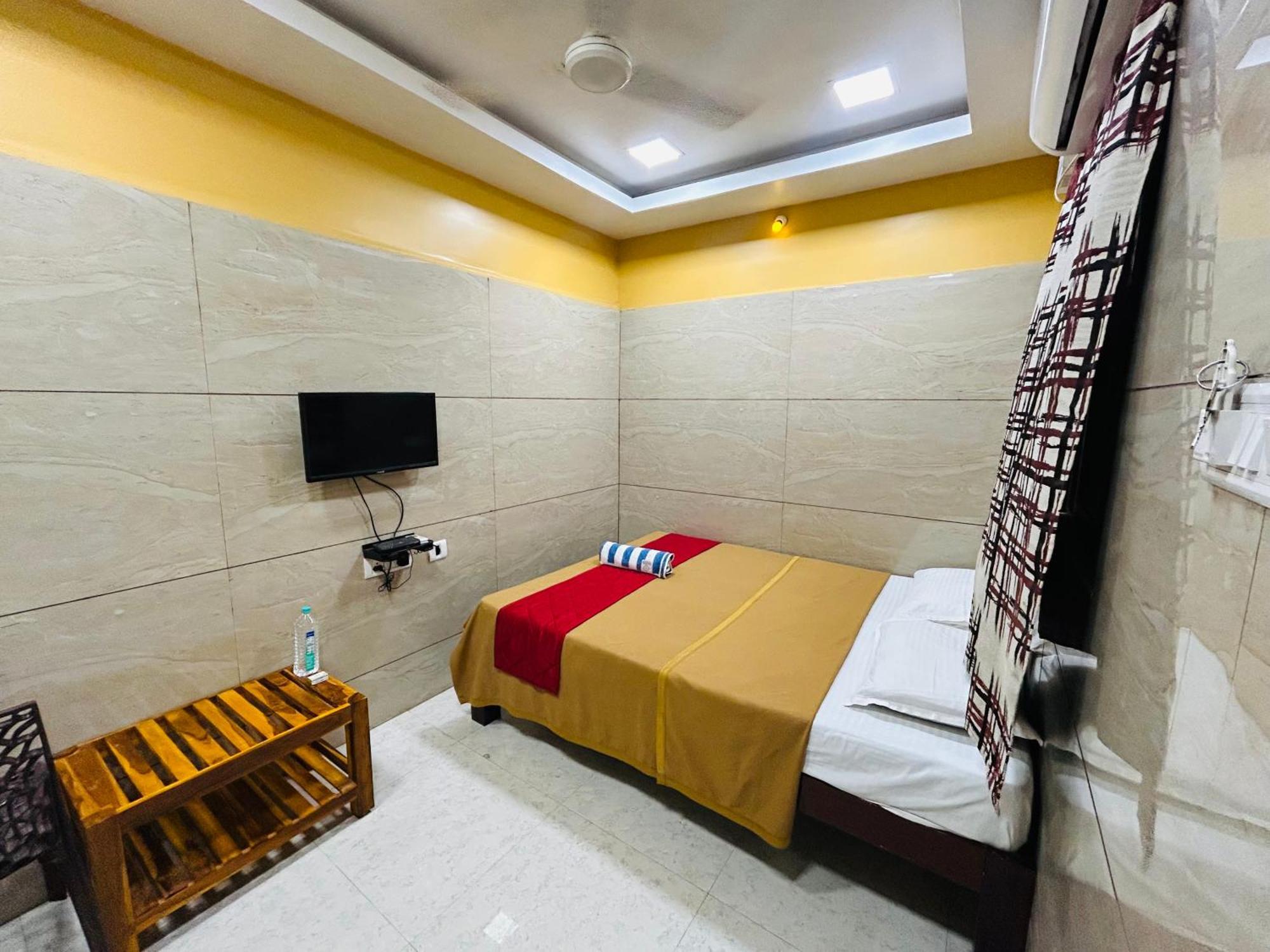 Gsr Residency Hotel Kanchipuram Ngoại thất bức ảnh